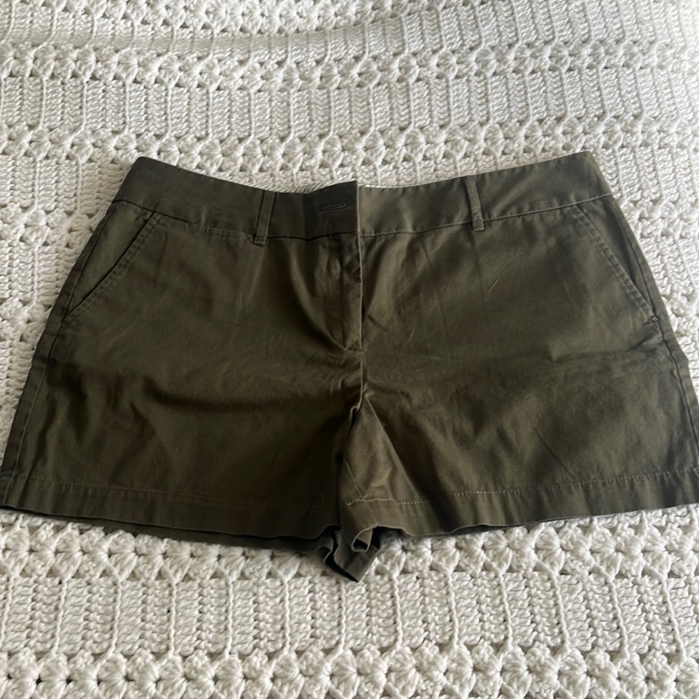 Green Loft Shorts